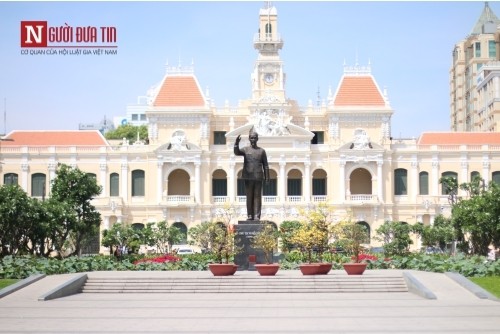 Đường hoa Nguyễn Huệ ngập tràn sắc xuân ngày khai hội ảnh 6