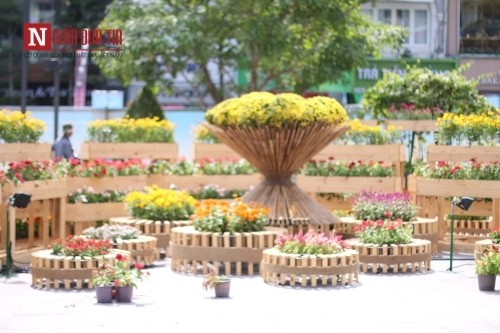 Đường hoa Nguyễn Huệ ngập tràn sắc xuân ngày khai hội ảnh 21