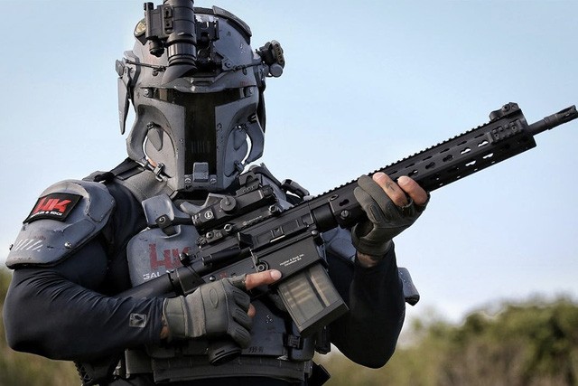 Áo giáp trong phim viễn tưởng sắp thành sự thật ảnh 2