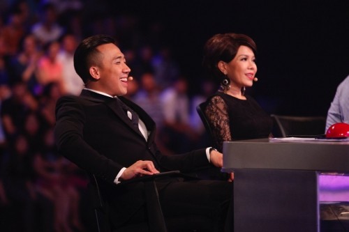 Thí sinh Vietnam’s Got Talent lấy búa đập đồng hồ của Trấn Thành ảnh 6