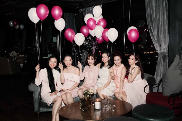 Ngọc Thúy 'quậy tưng' chia tay đời độc thân sau scandal tình tiền ảnh 9