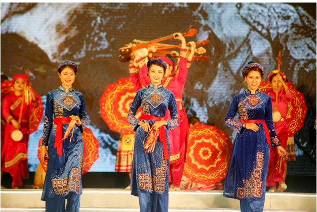 Khai mạc Lễ hội Hoa anh đào - Mai vàng Yên Tử, Hạ Long năm 2016 ảnh 5