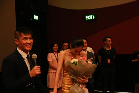 Thủy Tiên bất ngờ vì Công Vinh bỗng xông vào 'tỏ tình' ảnh 3