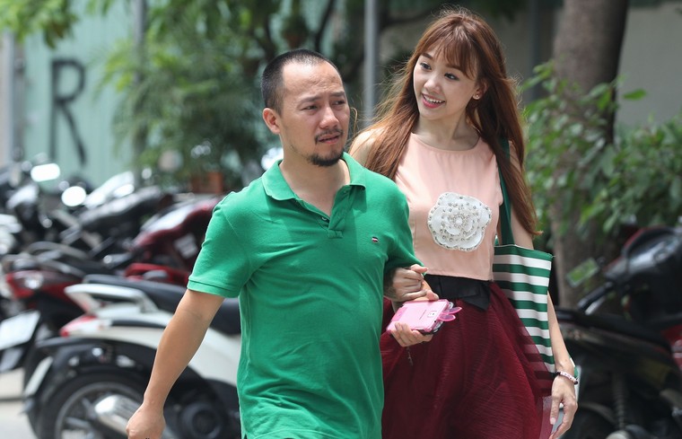 Tiến Đạt - Hari Won 'đá đểu' khơi lại chuyện tình 8 năm gây bão ảnh 1