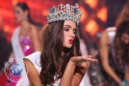 Ngắm nhan sắc mỹ nhân đăng quang Hoa hậu của các Hoa hậu ảnh 4