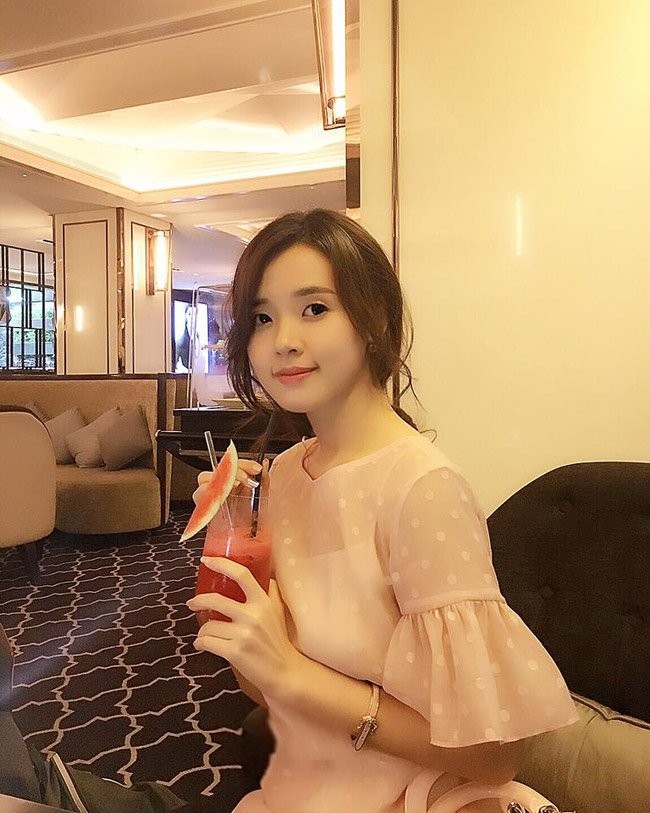 Sau cú sốc Phan Thành hủy hôn, Midu quyết lấy lại thời hoàng kim ảnh 9