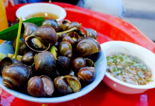 4 quán ăn phải 'xếp hàng' chờ nhưng vẫn đông khách ở Hà Nội ảnh 1