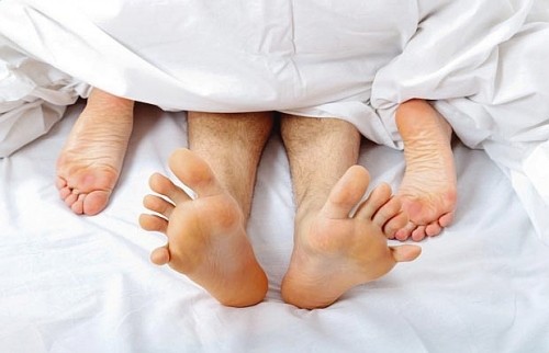 Những tai nạn kinh điển nhưng phổ biến cặp đôi nào cũng phải biết ảnh 2