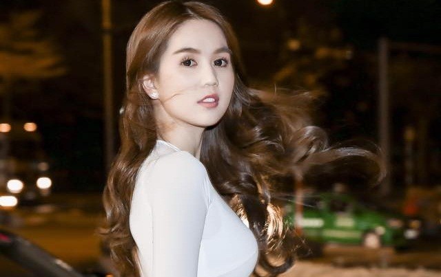 Cả showbiz náo loạn vì vụ scandal 'mạt sát Ngọc Trinh' ảnh 1