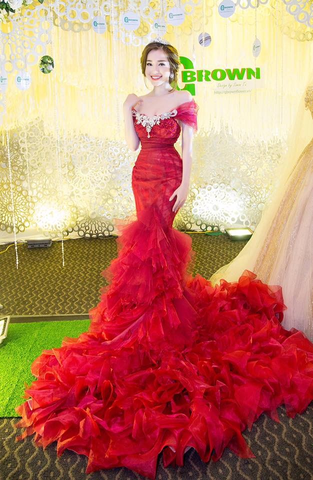 Elly Trần 'áp đảo' Á hậu Huyền My bằng body vạn người mê ảnh 11