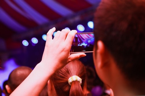 Hiệp Gà cưới vợ 3, cả ngàn người 'đổ bộ' đến xem văn nghệ ảnh 15