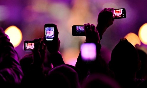 Live video trên Facebook khó 'giết chết' YouTube, truyền hình ảnh 2