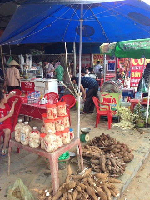 Nỗi lo mất vệ sinh an toàn thực phẩm tại Lễ hội đền Hùng 2016 ảnh 2