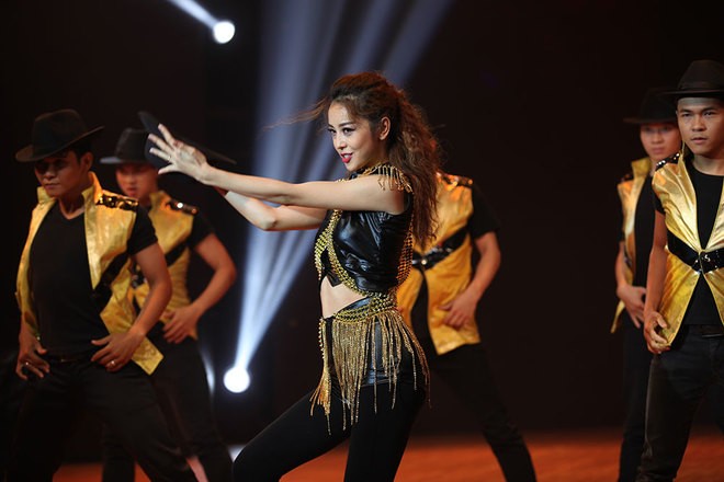 Jennifer Phạm, Khánh My ngậm ngùi nhìn ca sĩ ST đăng quang BNHV ảnh 9