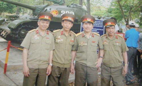 Gặp pháo thủ số 1 lái tăng húc đổ cổng Dinh Độc Lập năm xưa ảnh 2