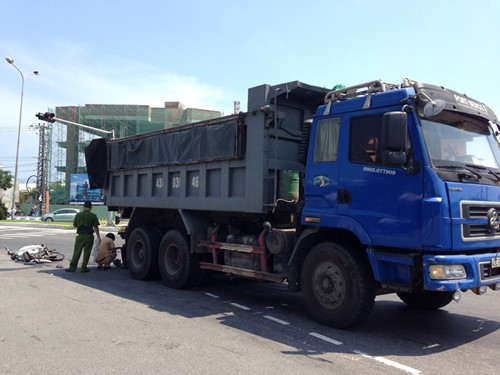 Gặp CSGT 9X yêu cầu sinh viên vi phạm chép phạt gây 'bão mạng' ảnh 3