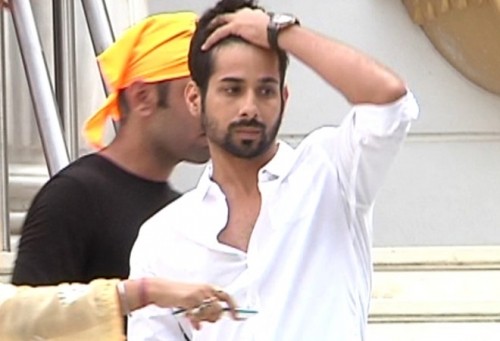 Lễ tưởng niệm trong nước mắt của 'Cô dâu 8 tuổi' Pratyusha ảnh 11