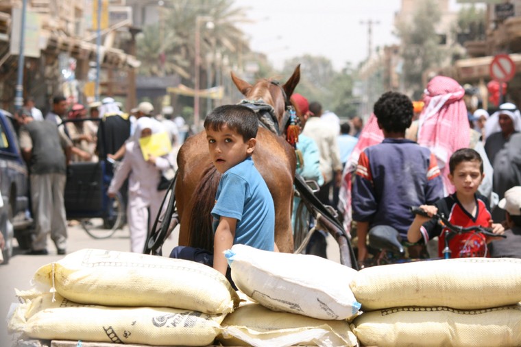 Người dân Syria muốn rời Deir Ezzor, phải trả IS 1.000 USD ảnh 2