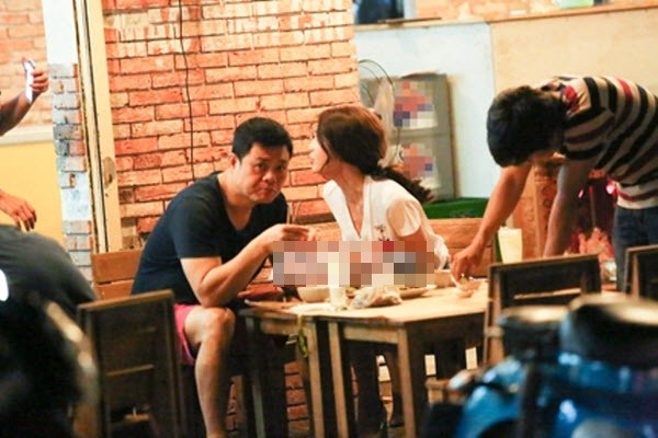 Bạn trai đại gia quyết bỏ vợ, công khai tình ái bên Ngọc Trinh? ảnh 4