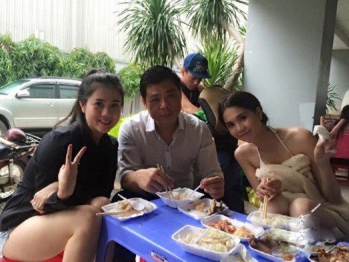 Bạn trai đại gia quyết bỏ vợ, công khai tình ái bên Ngọc Trinh? ảnh 2