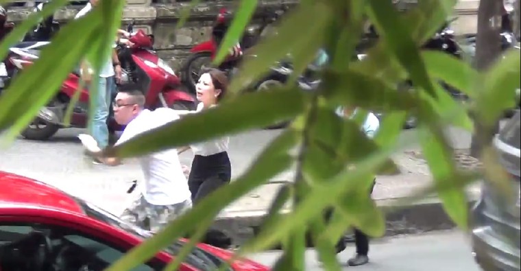 Vợ cũ bác sĩ Thái lên tòa bịa sự kiện mới bị chồng đánh dã man ảnh 2