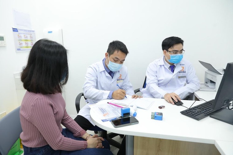 Hà Tĩnh: Hàng ngàn người dân được tiếp cận vắc xin phòng các bệnh nguy hiểm ảnh 2