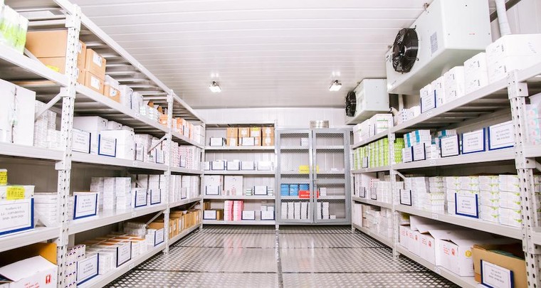 Bên trong kho lạnh âm sâu dưới -80 độ C dùng để lưu trữ Vắc xin Covid-19 ảnh 1