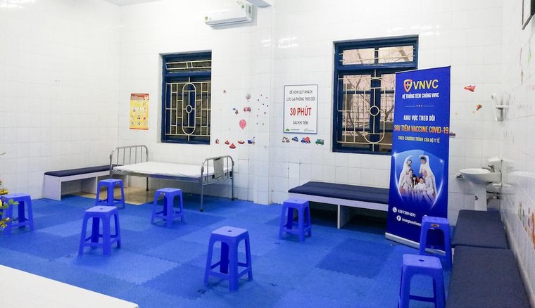 Những người Việt đầu tiên được tiêm vắc-xin phòng Covid-19 ảnh 12