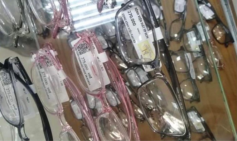 Loạn kính thuốc - Bài 3: Bệnh viện Mắt TPHCM, Medic Hoà Hảo bán kính thuốc ‘đểu’? ảnh 3