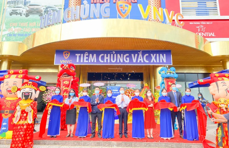 Khai trương Trung tâm Tiêm chủng VNVC Đồng Hới ảnh 1