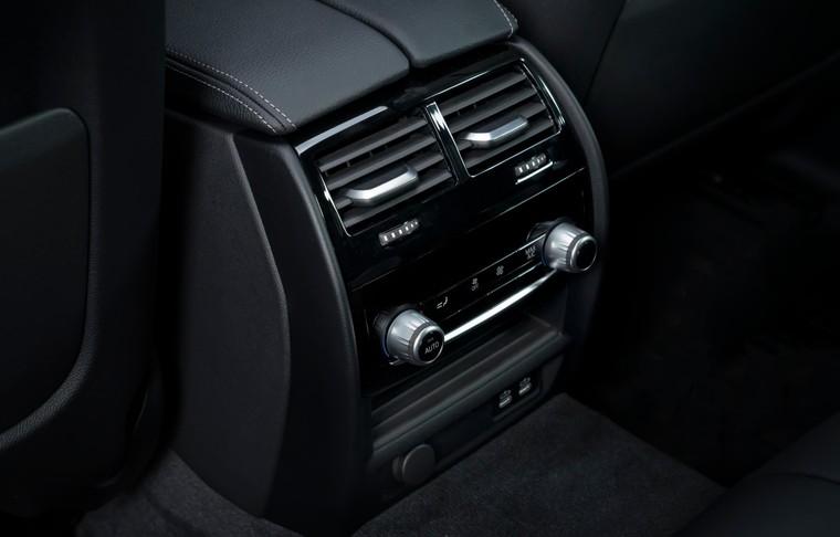 4 thay đổi đắt giá nhất trên BMW 5-Series mới ảnh 5