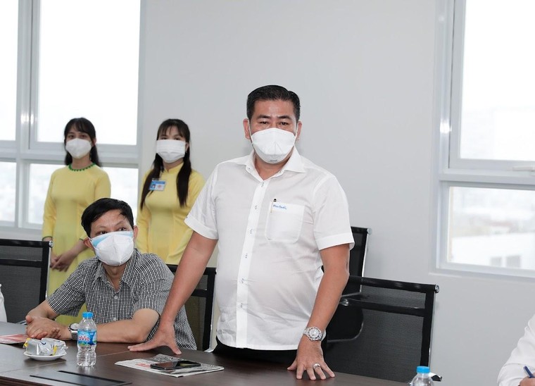 Đại học Công nghiệp TP.HCM tặng máy xét nghiệm RT-PCR trị giá hơn 1 tỷ đồng cho Bệnh viện An Bình ảnh 1