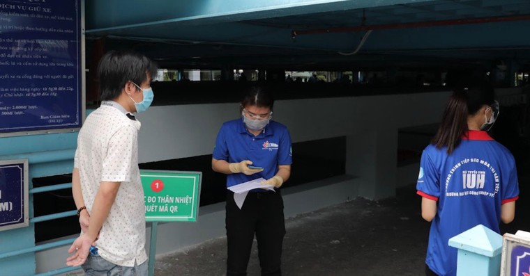 Đại học Công nghiệp TP.HCM tặng máy xét nghiệm RT-PCR trị giá hơn 1 tỷ đồng cho Bệnh viện An Bình ảnh 2