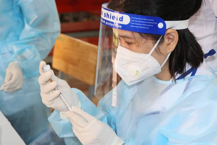 Đồng Nai: Đẩy nhanh tiến độ tiêm vắc xin cho người dân ảnh 2