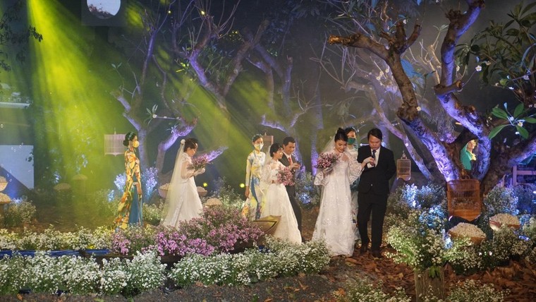 Những hình ảnh lãng mạn trong đám cưới đặc biệt của các y bác sĩ tại TP.HCM ảnh 5