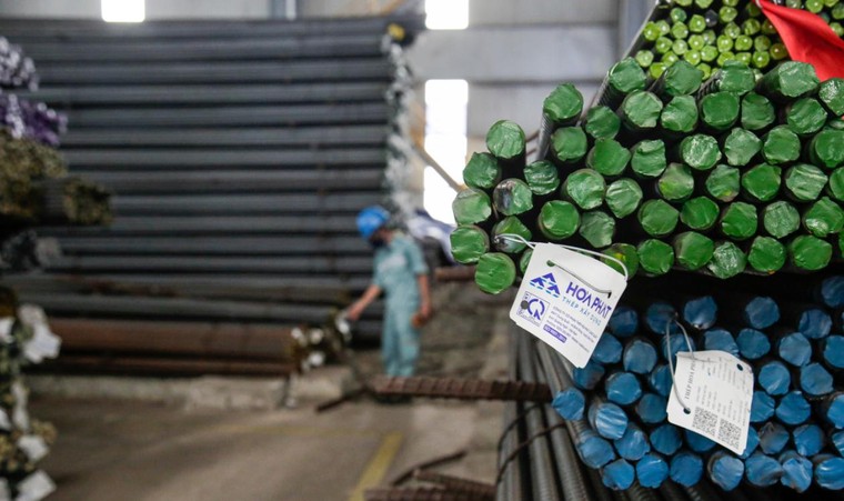 Sản lượng bán hàng thép xây dựng Hòa Phát tăng cao ảnh 1