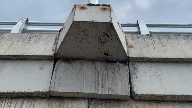 Bất cập tại Cầu vượt Dầu Giây - Bài 1: Thi công cẩu thả tại dự án 13 triệu USD ảnh 8