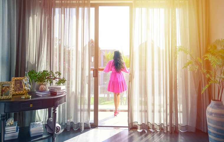 “Bà hoàng nhung lụa” tận hưởng ngày bình yên tại Hồ Tràm ảnh 4