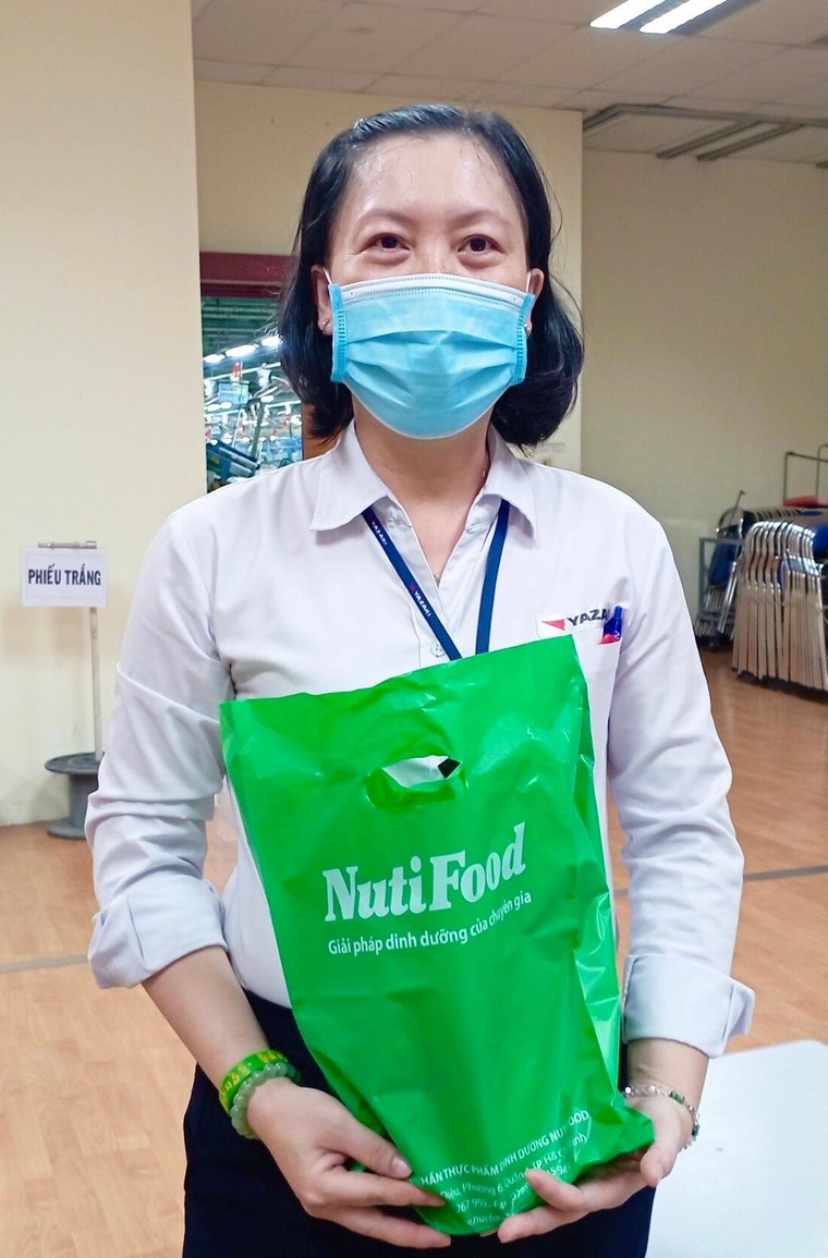 Nụ cười hạnh phúc của những người nghèo mưu sinh trên đất Bình Dương ảnh 3