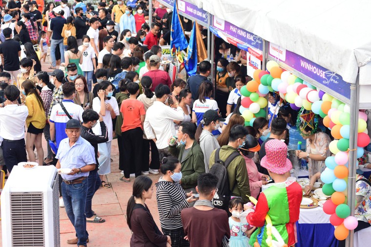 Thắng Lợi Group tổ chức Lễ ra quân dự án Sài Gòn Town bằng đại nhạc hội độc đáo và mới lạ ảnh 1