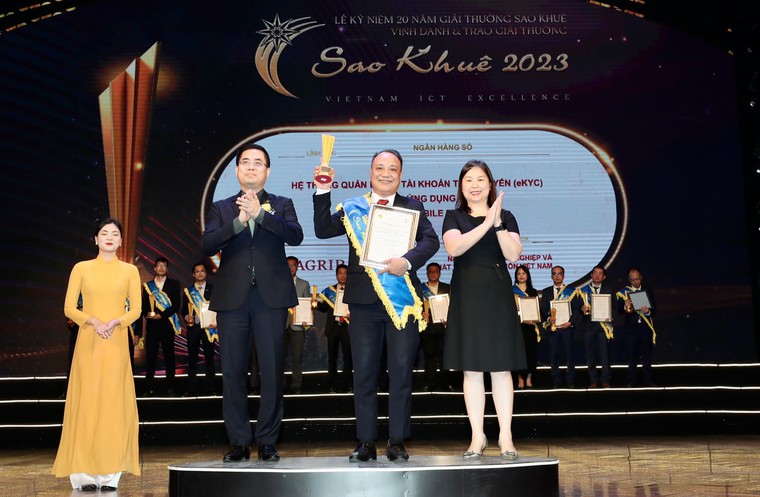 Agribank tiếp tục khẳng định thương hiệu tại giải thưởng Sao Khuê 2023 ảnh 1