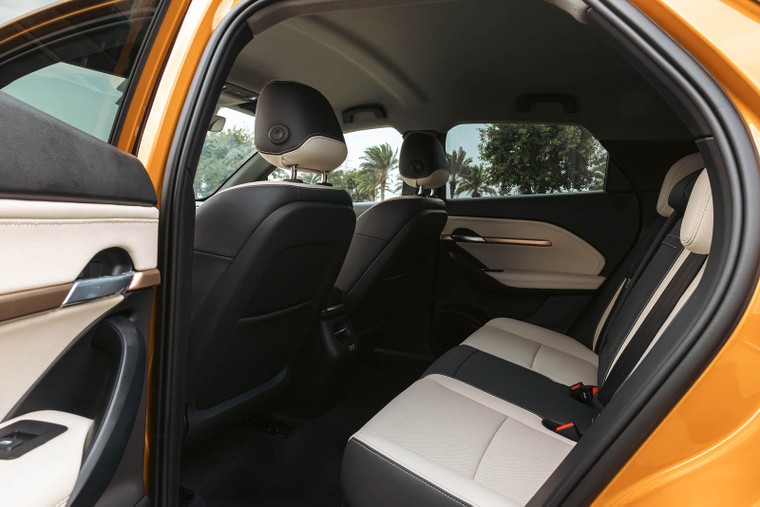 VinFast chính thức ra mắt mẫu Suv điện VF 6 dành cho gia đình Việt ảnh 5