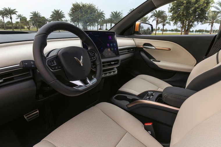 VinFast chính thức ra mắt mẫu Suv điện VF 6 dành cho gia đình Việt ảnh 3