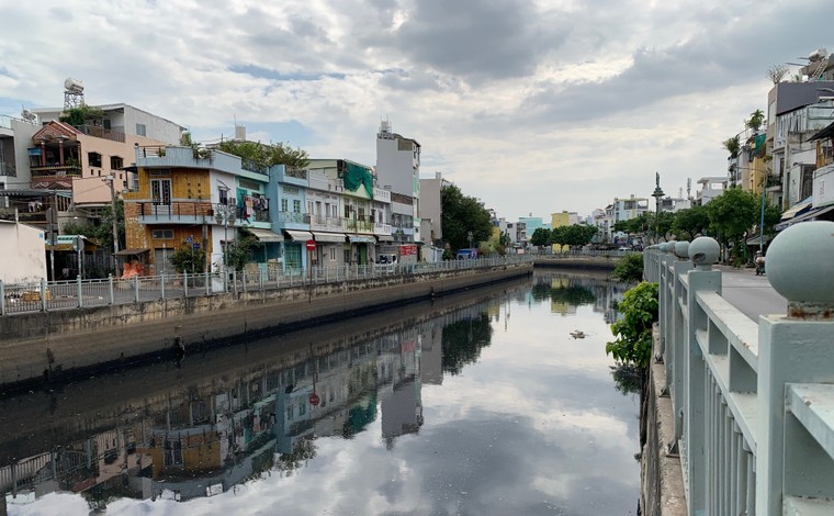 TP.HCM thu phí nước thải 25% - Bài 2: Gần 60% nước thải sinh hoạt chưa được xử lý ảnh 2