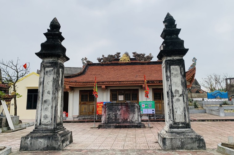 Độc đáo Miếu Ngư Ông - Nơi an táng hơn 100 cá voi tại Hà Tĩnh ảnh 2