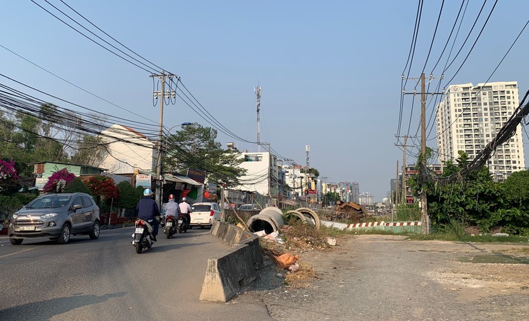 TP.HCM: Dang dở những tuyến đường nghìn tỷ ảnh 3