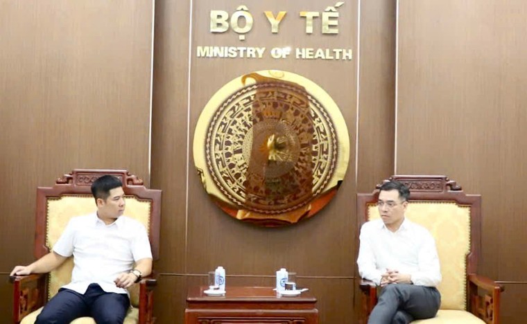 Tập đoàn Bamboo Capital hỗ trợ thuốc trị giá 1,2 tỷ đồng cho người dân chịu ảnh hưởng bởi mưa lũ ảnh 1