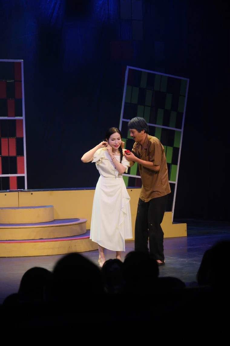 Ông già đoàn lô tô: bàng bạc tình người phương Nam ảnh 1