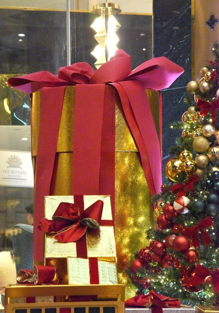 Sài Gòn trang hoàng rực rỡ đón Giáng Sinh ảnh 11
