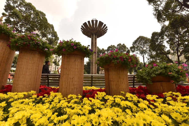 Hồ Con Rùa ngày và đêm đón năm mới 2025 ảnh 6